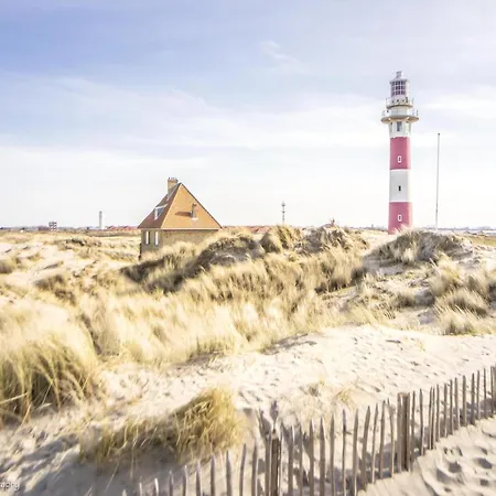 In Near The Beach, Cleaning Included Lägenhet *