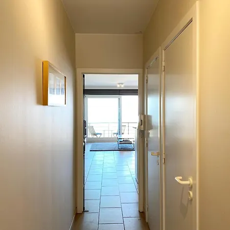 In Near The Beach, Cleaning Included Lägenhet