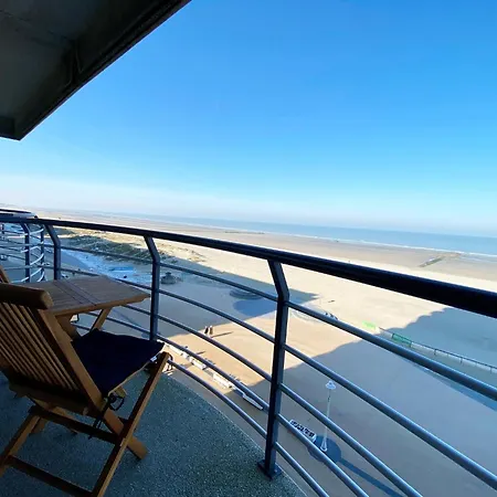 In Near The Beach, Cleaning Included *